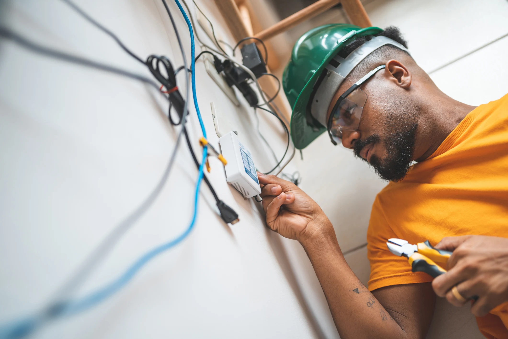 Jobs after military no degree - Electrician
